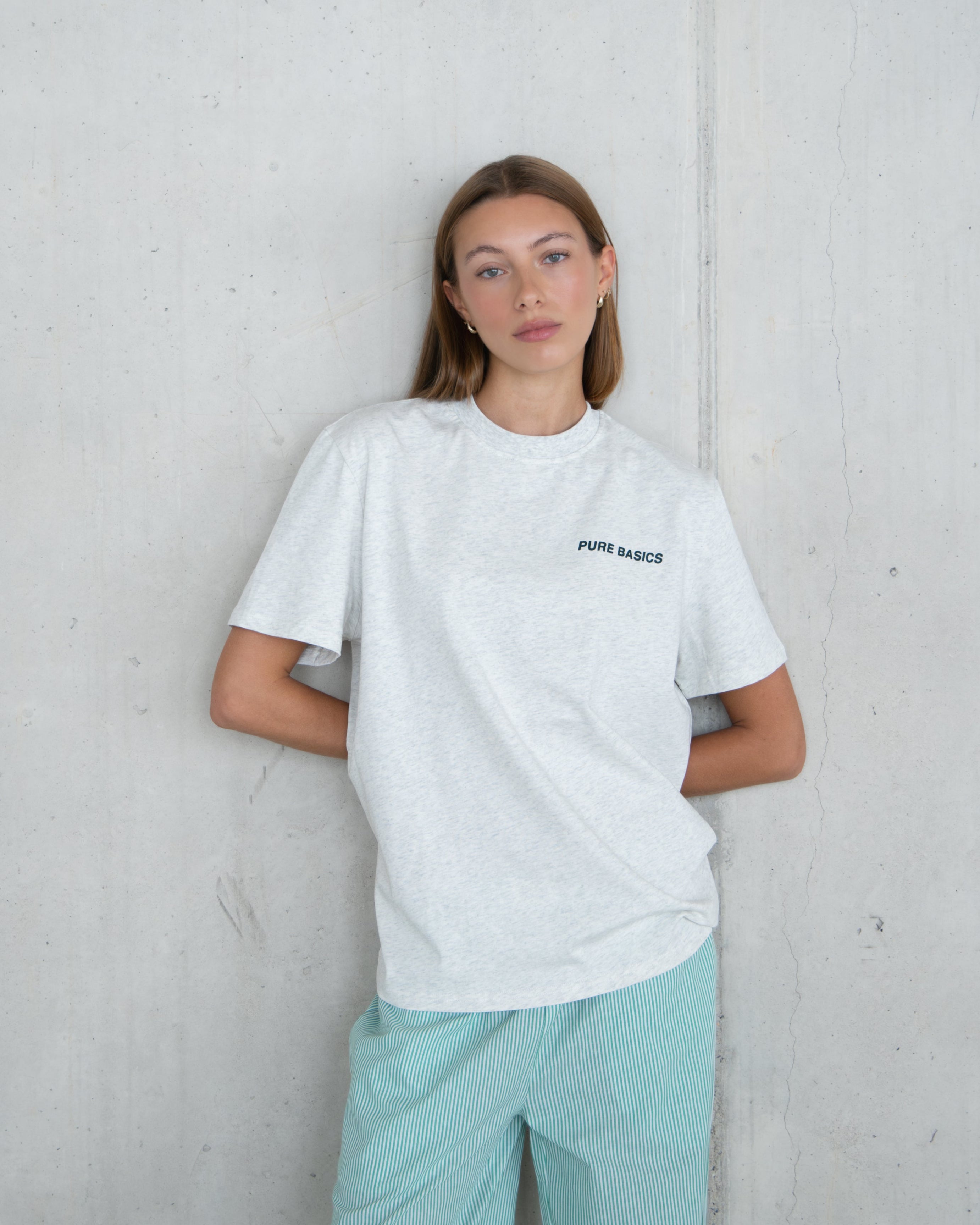 pure_basics_summer_campaign_7_bd0b3ca6-a8dd-4c45-8b02-fd6e9e02fea6.jpg